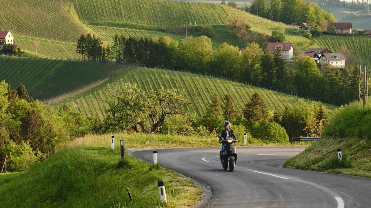 Landgut Am Poessnitzberg Ξενοδοχείο Leutschach Εξωτερικό φωτογραφία